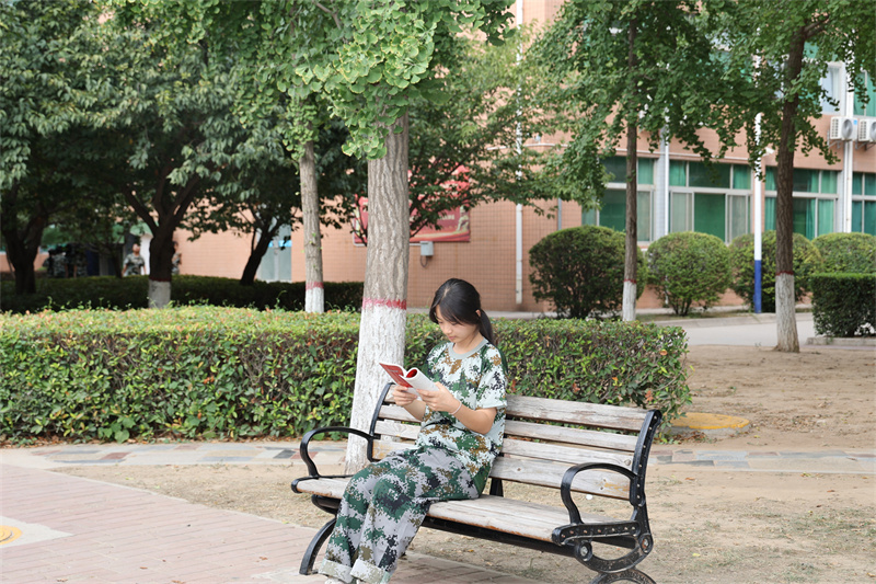 中計(jì)算機(jī)2505 張思語.jpg 中計(jì)算機(jī)2505 張思語.jpg