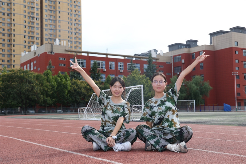 中計(jì)算機(jī)2505 王樂�?張雪�?1).jpg 中計(jì)算機(jī)2505 王樂�?張雪�?1).jpg