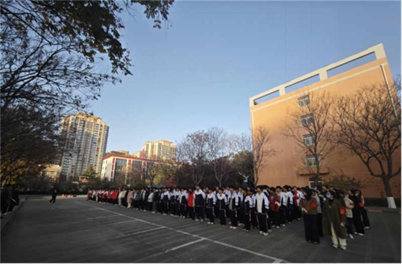 渭南工業(yè)學(xué)校綜合高中部消防逃生演練通訊�?1)630.png 渭南工業(yè)學(xué)校綜合高中部消防逃生演練通訊�?1)630.png